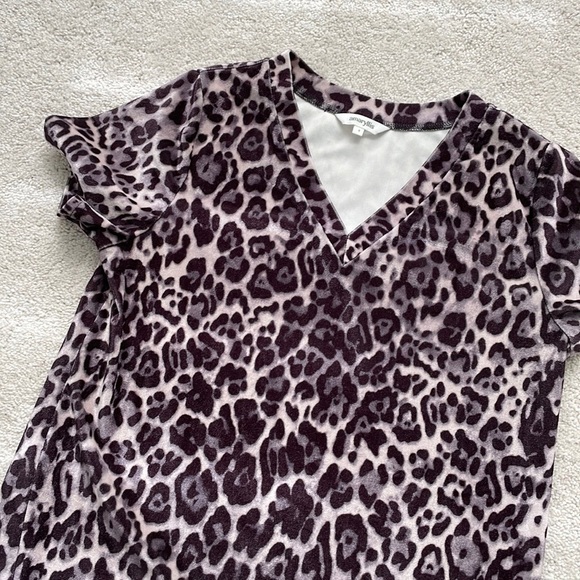 Cheetah Print T-Shirt - Picture 2 of 5
